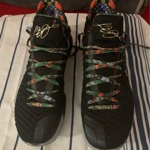 Nike Lebranon James Watch the Throne